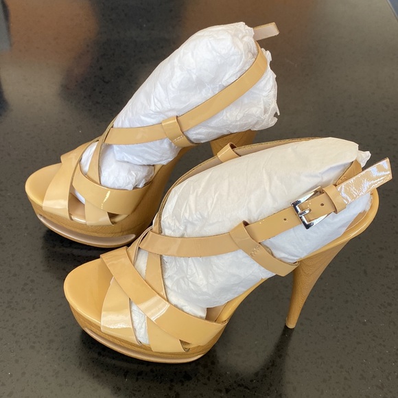 NIB ultra stiletto platform sandals - Picture 3 of 7